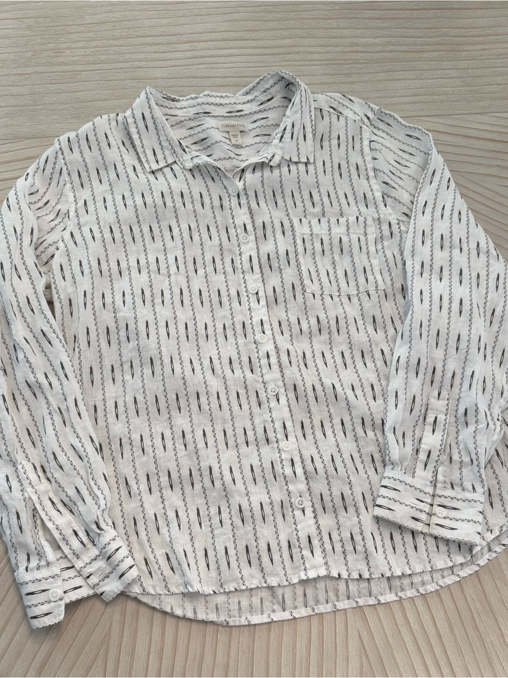 Garnet Hill linen White Button-Down Shirt with Black Stripe Detail
